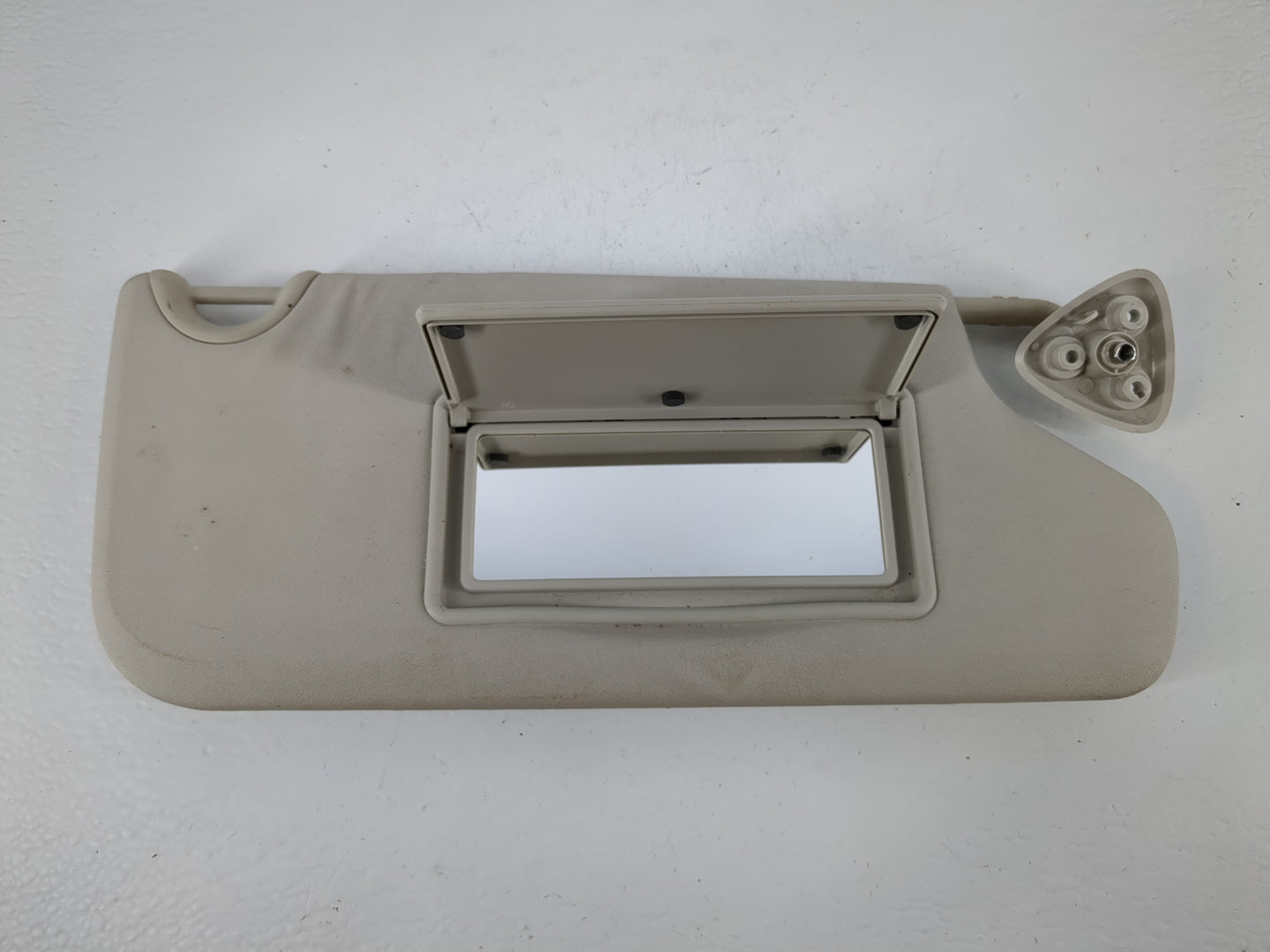 2013 Dodge Journey Sun Visor Shade Replacement Passenger Right Mirror Fits OEM Used Auto Parts - Oemusedautoparts1.com
