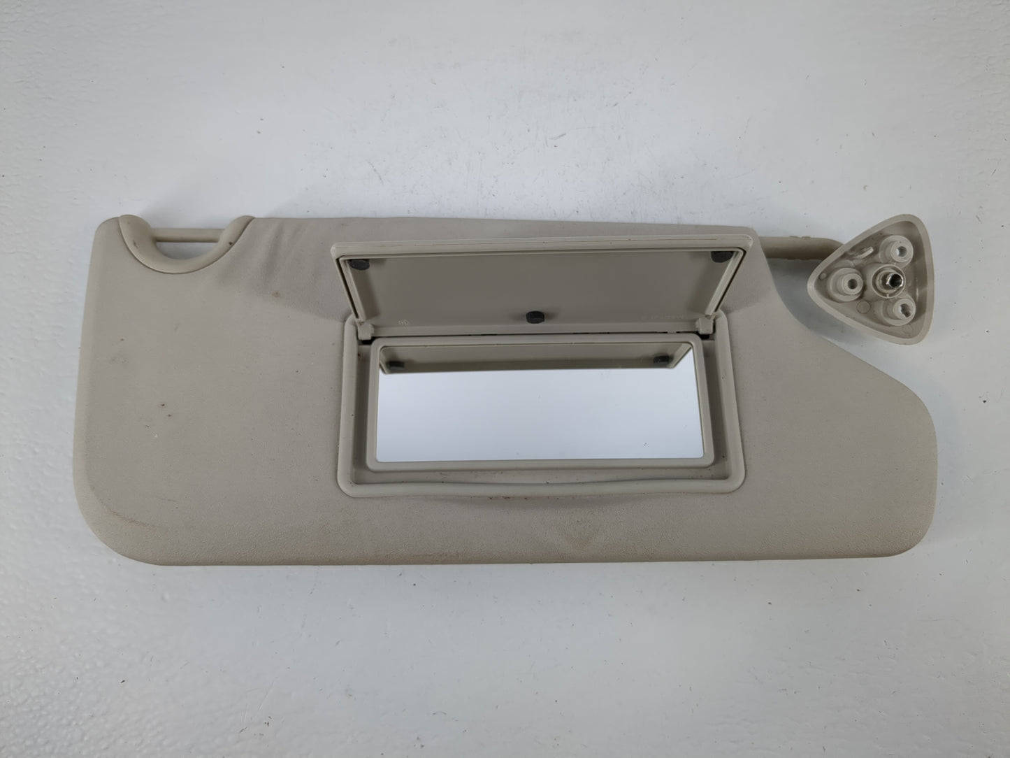 2013 Dodge Journey Sun Visor Shade Replacement Passenger Right Mirror Fits OEM Used Auto Parts - Oemusedautoparts1.com