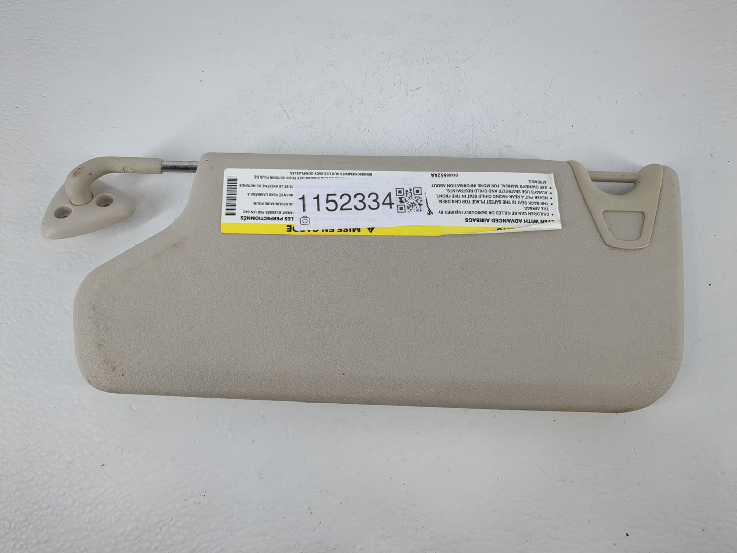 2013 Dodge Journey Sun Visor Shade Replacement Passenger Right Mirror Fits OEM Used Auto Parts - Oemusedautoparts1.com