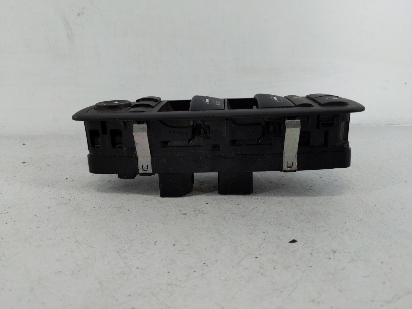 2013 Dodge Journey Master Power Window Switch Replacement Driver Side Left P/N:68084 001AB Fits OEM Used Auto Parts - Oemuse