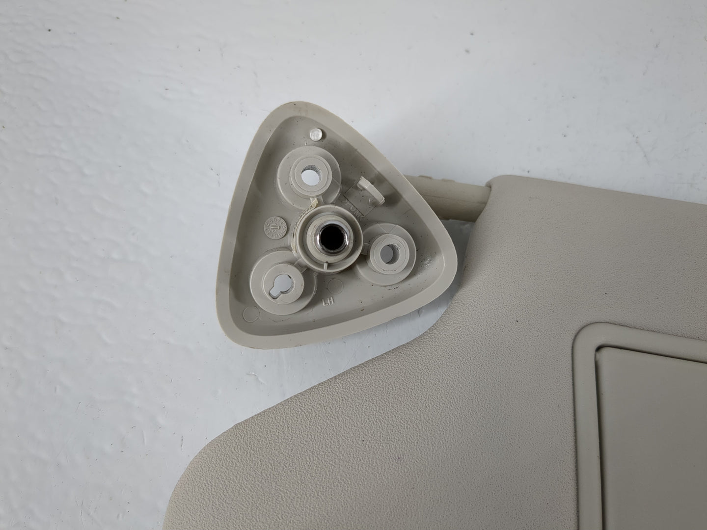 2013 Dodge Journey Sun Visor Shade Replacement Driver Left Mirror Fits OEM Used Auto Parts - Oemusedautoparts1.com