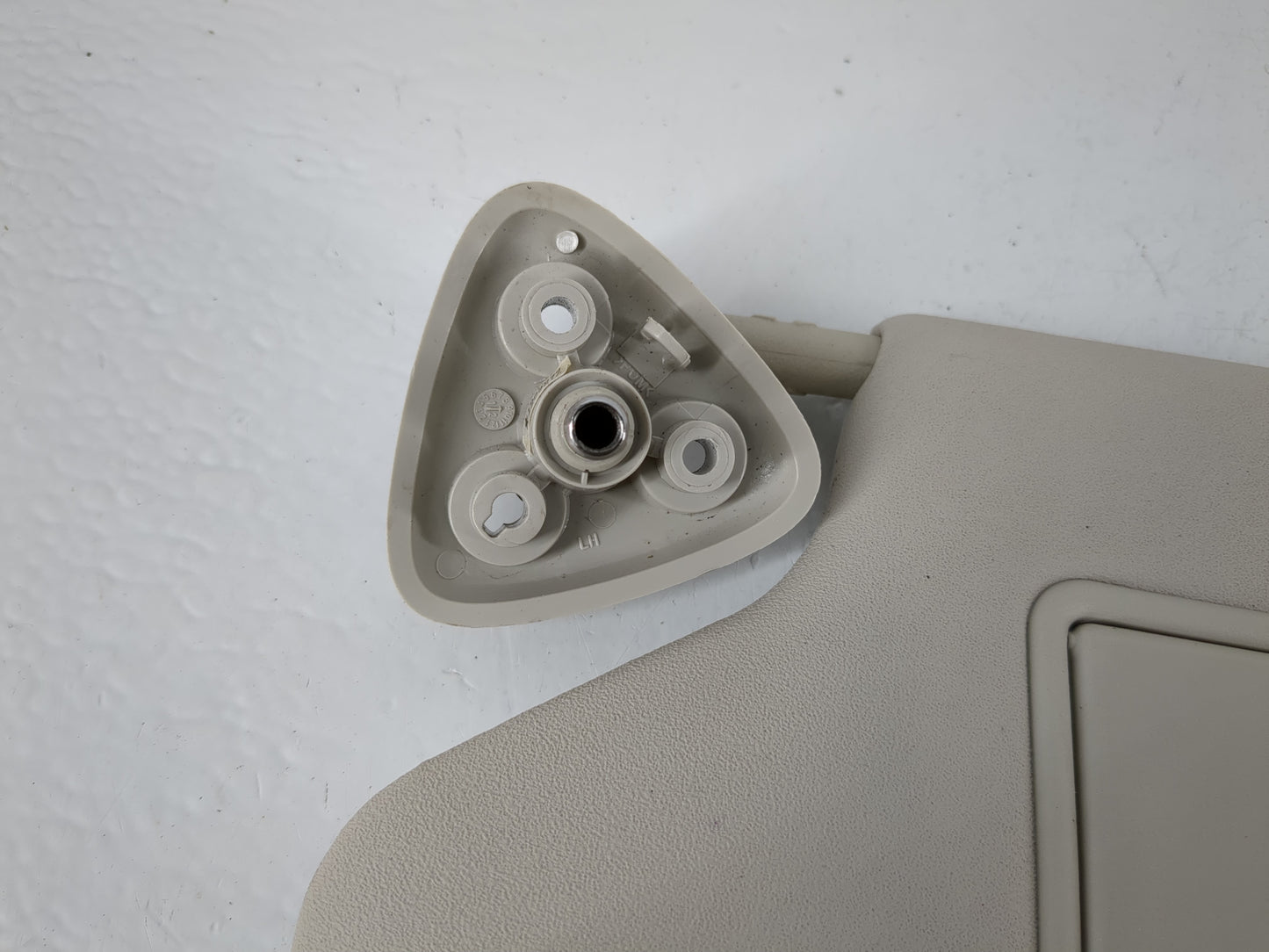 2013 Dodge Journey Sun Visor Shade Replacement Driver Left Mirror Fits OEM Used Auto Parts - Oemusedautoparts1.com