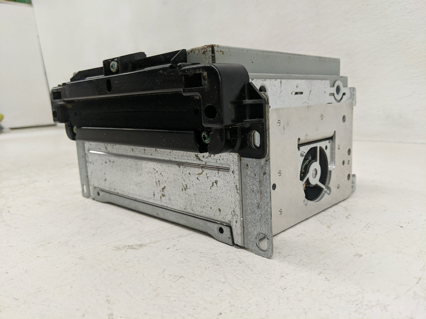2013 Dodge Journey Radio AM FM Cd Player Receiver Replacement P/N:P05091919AB Fits OEM Used Auto Parts - Oemusedautoparts1.c