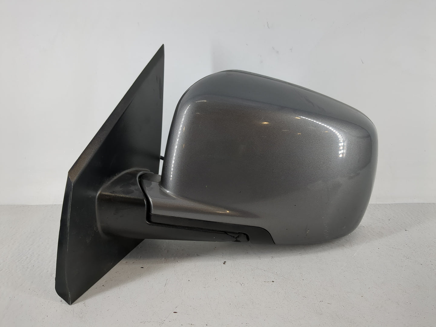 2013 Dodge Journey Driver Side View Mirror - Left Door Mirror OEM Used - Oemusedautoparts1.com