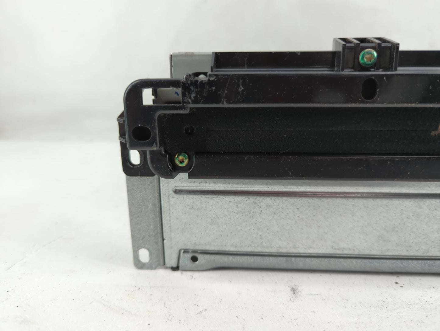 2013 Dodge Journey Radio AM FM Cd Player Receiver Replacement P/N:P05091919AB Fits OEM Used Auto Parts - Oemusedautoparts1.c