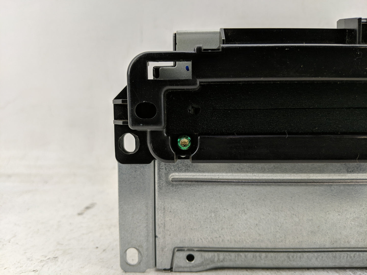 2013 Dodge Journey Radio AM FM Cd Player Receiver Replacement P/N:P05091919AB Fits OEM Used Auto Parts - Oemusedautoparts1.c