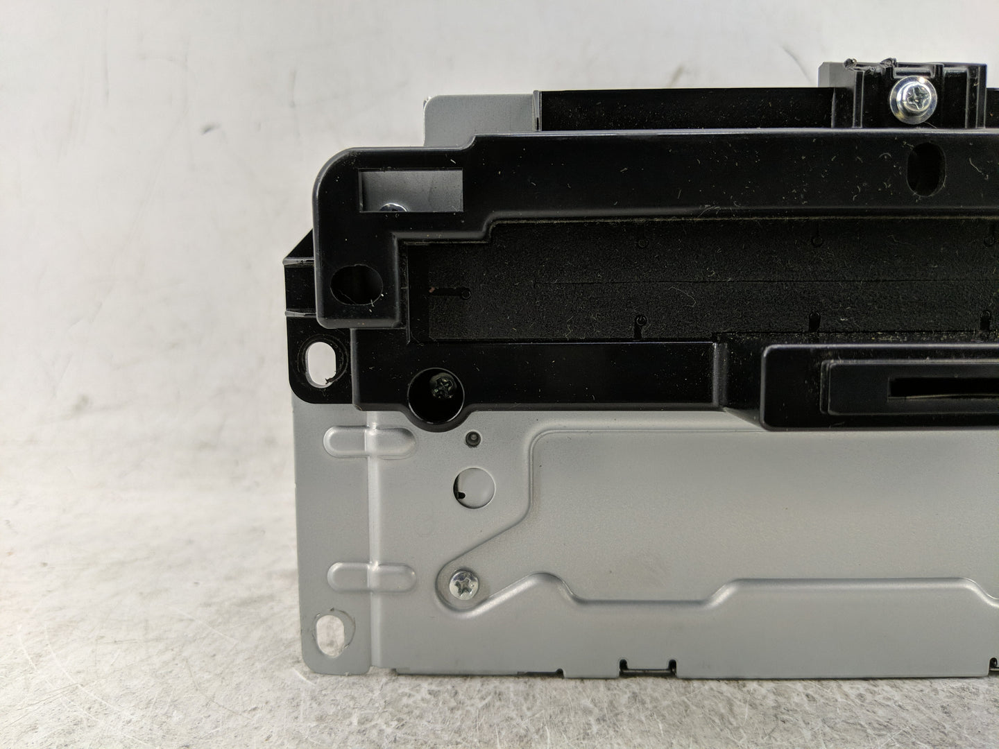 2013 Dodge Journey Radio AM FM Cd Player Receiver Replacement P/N:P05091366AF Fits OEM Used Auto Parts - Oemusedautoparts1.c