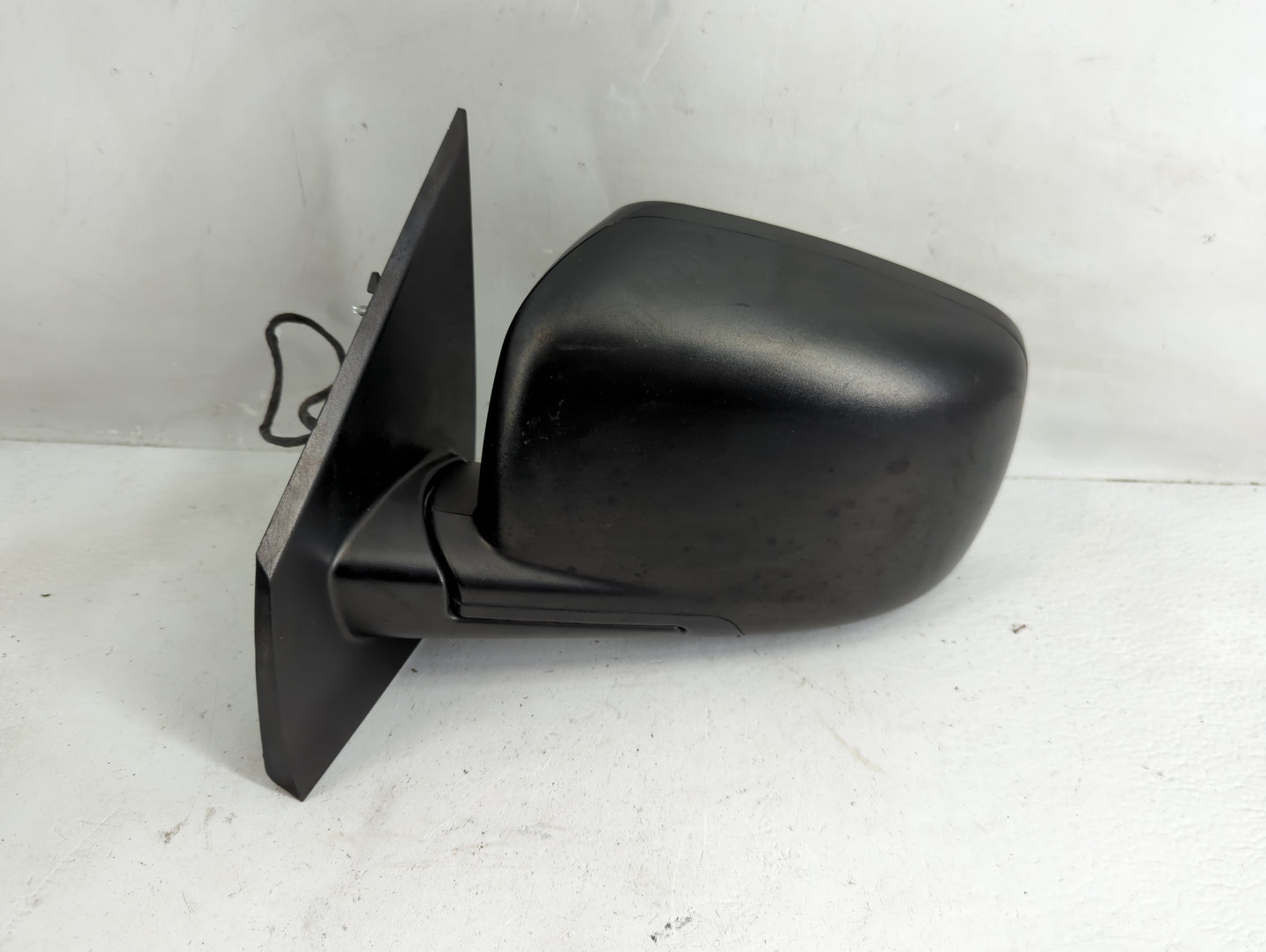 2013 Dodge Journey Side Mirror Replacement Driver Left View Door Mirror Fits OEM Used Auto Parts - Oemusedautoparts1.com