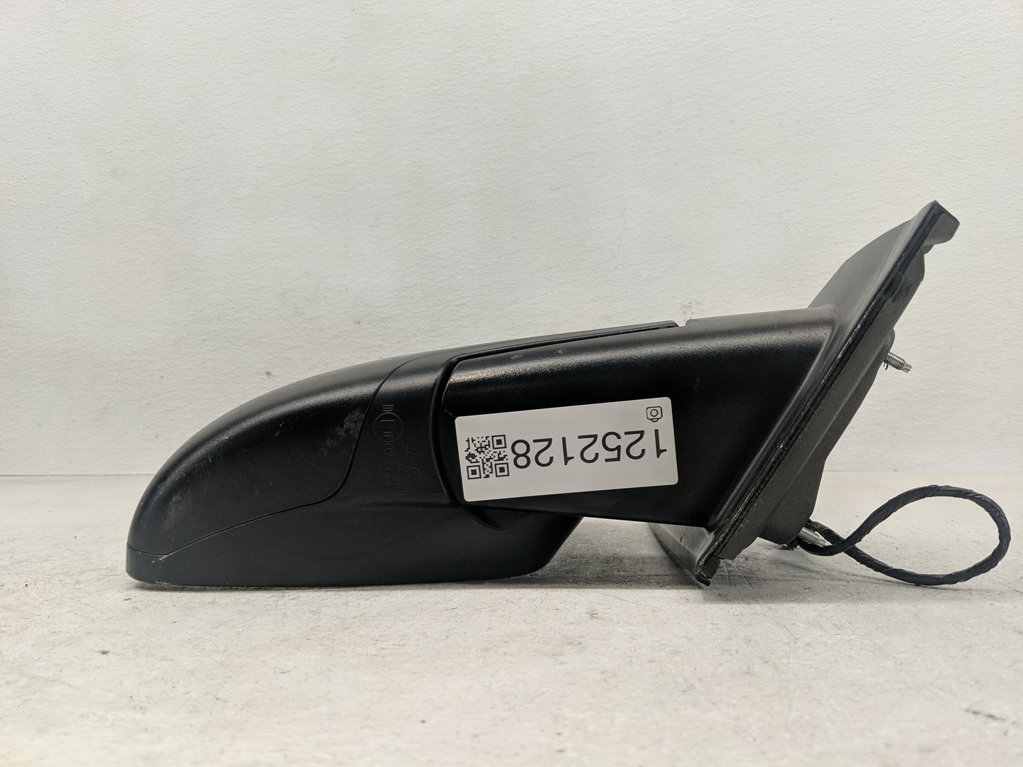 2013 Dodge Journey Side Mirror Replacement Passenger Right View Door Mirror P/N:E11026144 Fits OEM Used Auto Parts - Oemused