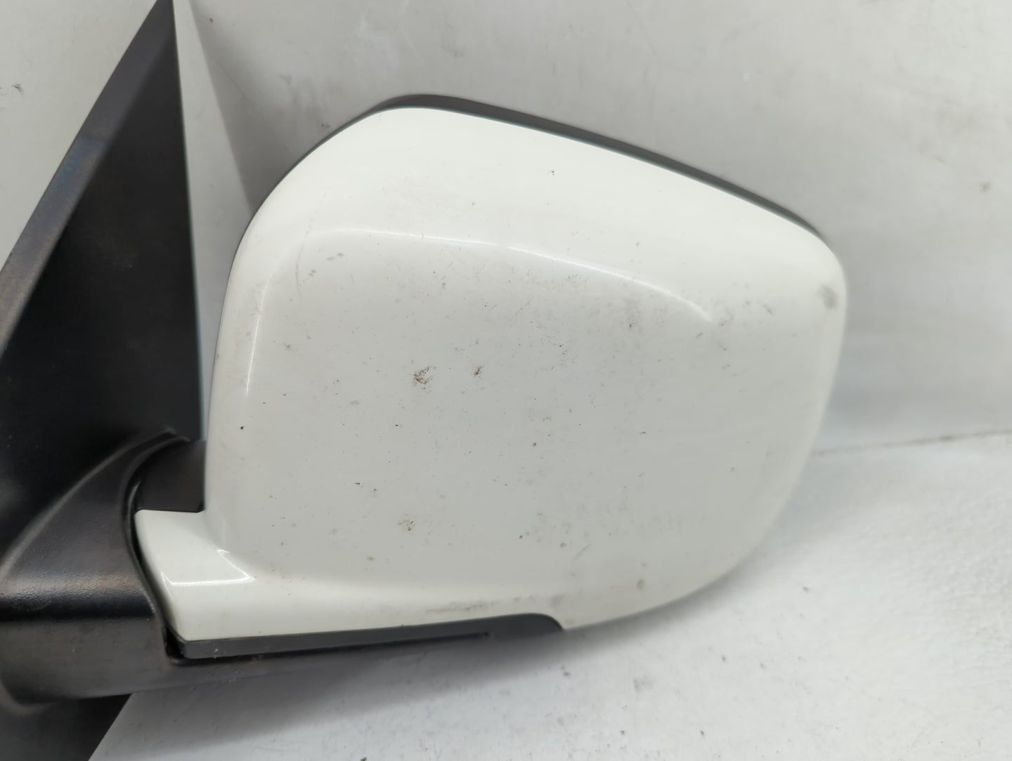 2013 Dodge Journey Driver Side View Mirror - Left Door Mirror OEM Used - Oemusedautoparts1.com