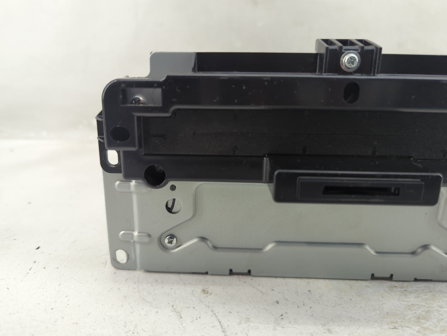 2013 Dodge Journey Radio AM FM Cd Player Receiver Replacement P/N:P05091366AF Fits OEM Used Auto Parts - Oemusedautoparts1.c