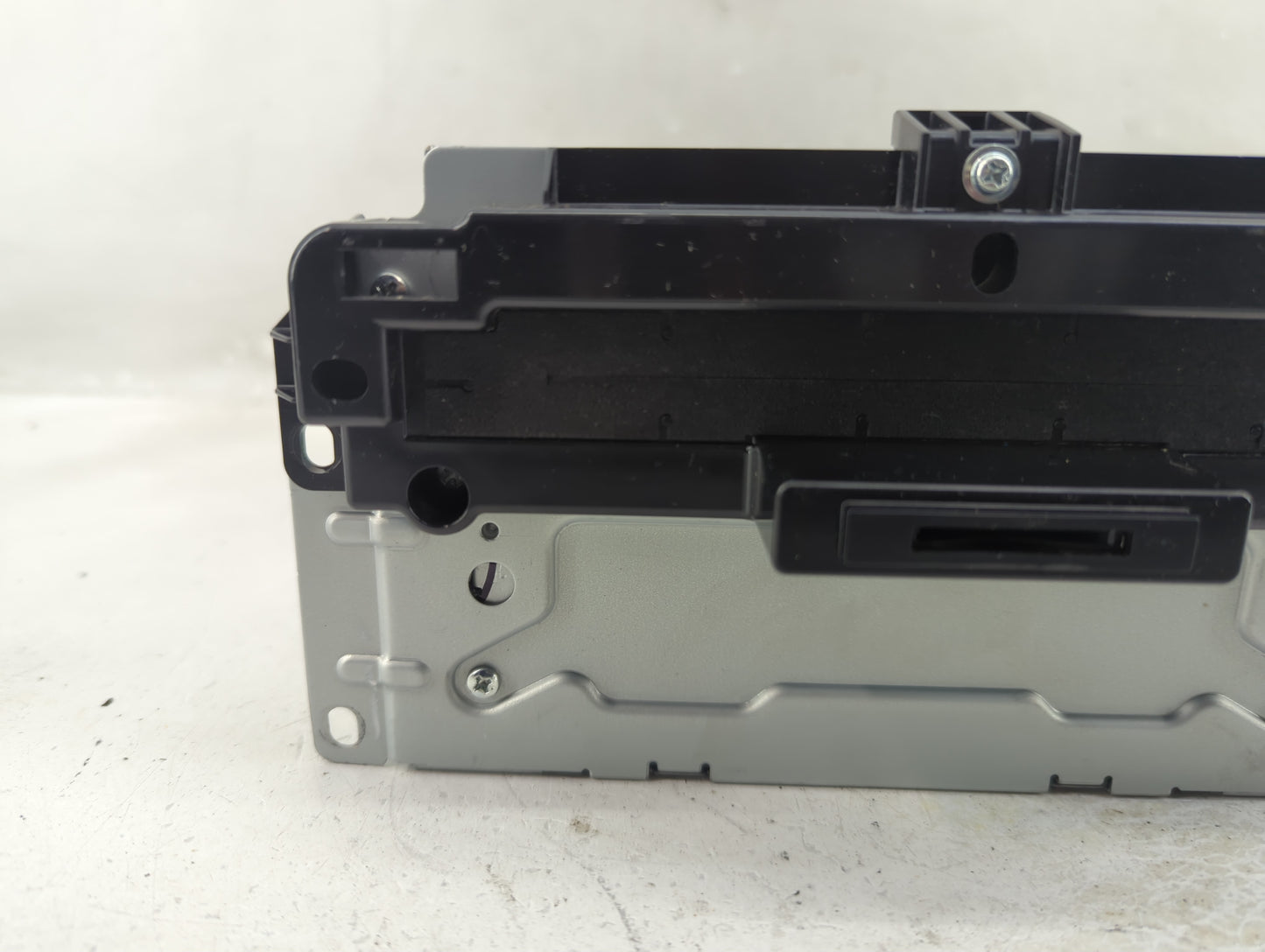 2013 Dodge Journey Radio AM FM Cd Player Receiver Replacement P/N:P05091366AF Fits OEM Used Auto Parts - Oemusedautoparts1.c