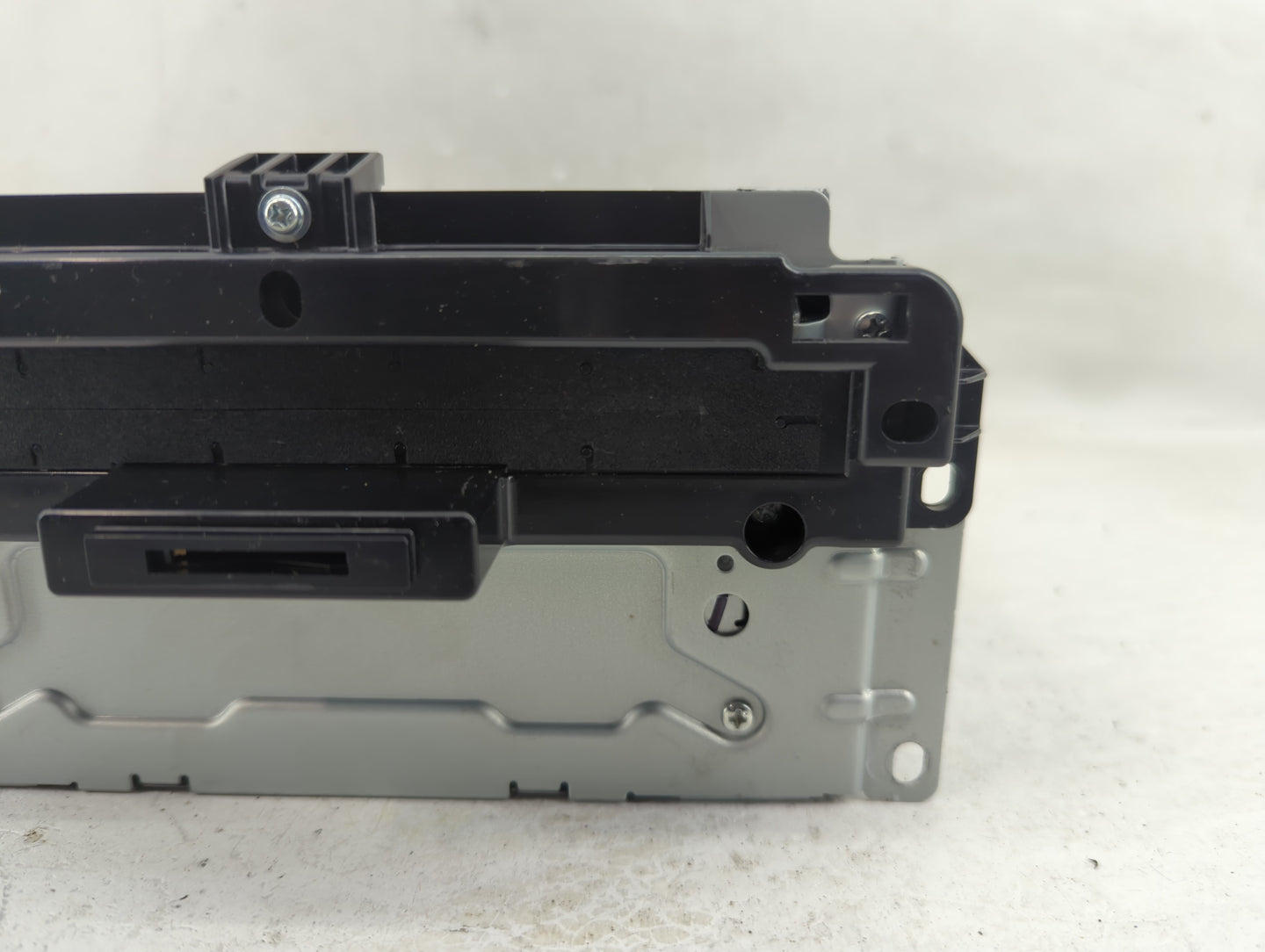 2013 Dodge Journey Radio AM FM Cd Player Receiver Replacement P/N:P05091366AF Fits OEM Used Auto Parts - Oemusedautoparts1.c
