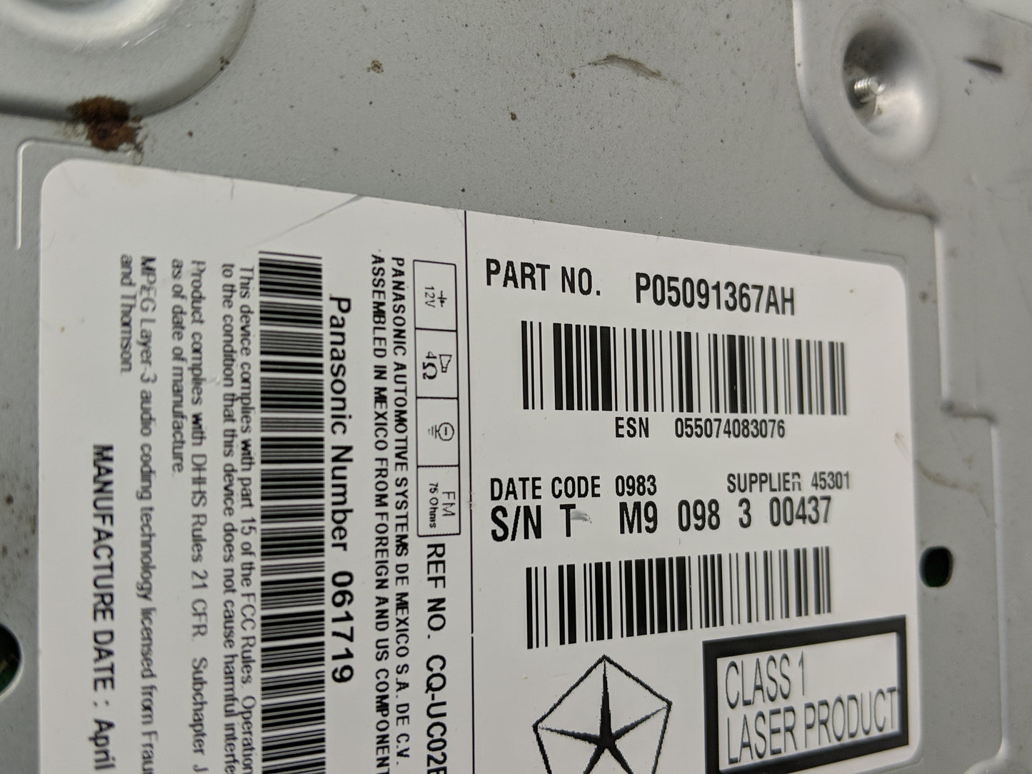 2013 Dodge Journey Radio AM FM Cd Player Receiver Replacement P/N:P05091367AH Fits Fits 2014 OEM Used Auto Parts - Oemusedau