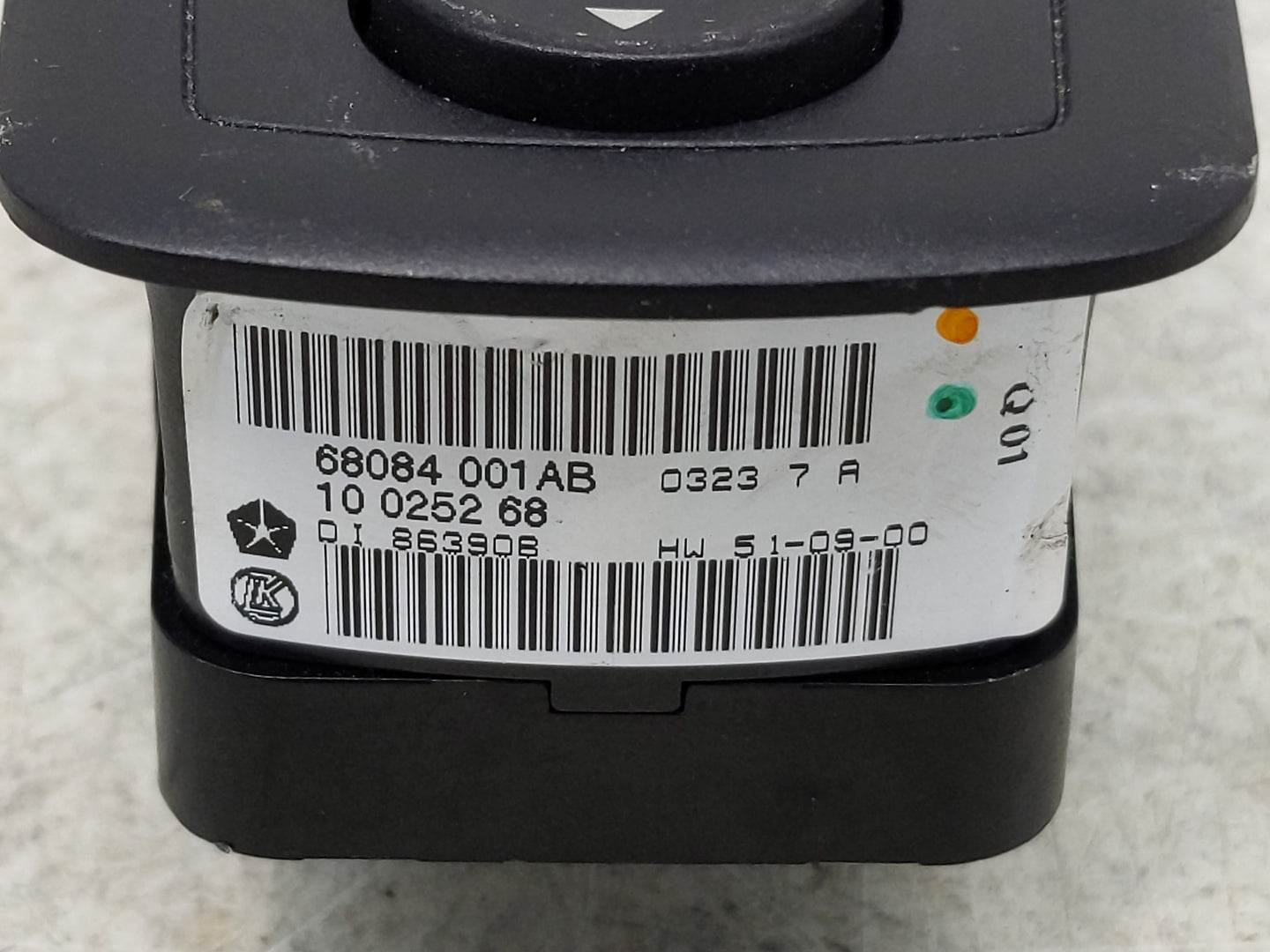 2013 Dodge Journey Master Power Window Switch Replacement Driver Side Left P/N:68084 001AB Fits OEM Used Auto Parts - Oemuse