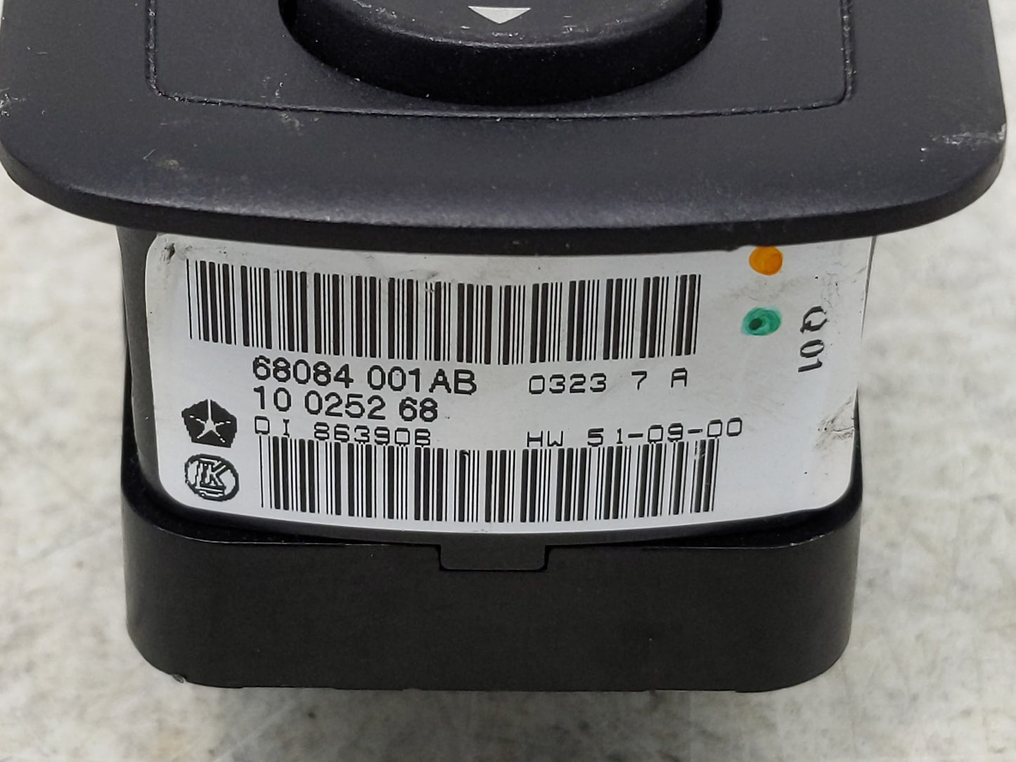 2013 Dodge Journey Master Power Window Switch Replacement Driver Side Left P/N:68084 001AB Fits OEM Used Auto Parts - Oemuse