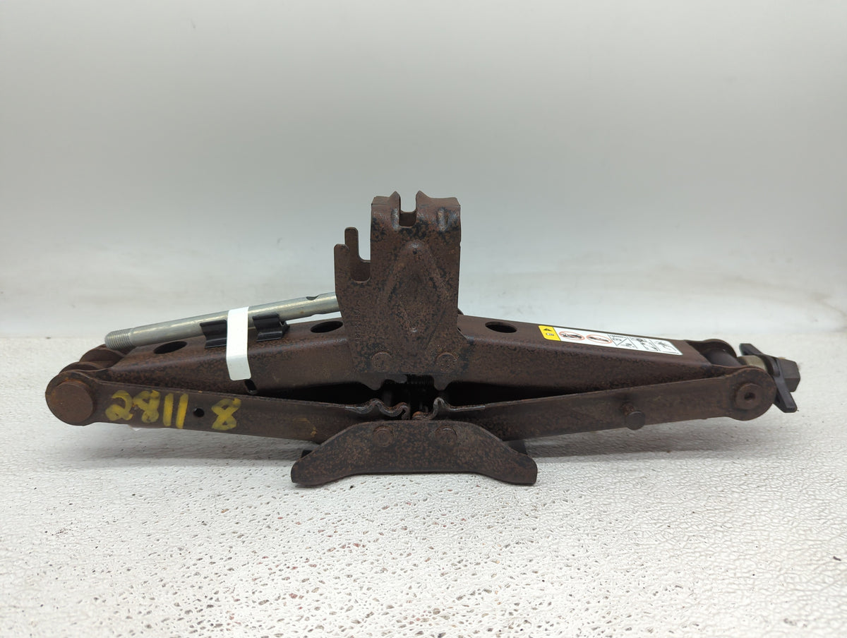 2013 Dodge Journey Spare Scissor Car Jack 1415649 - Oemusedautoparts1.com