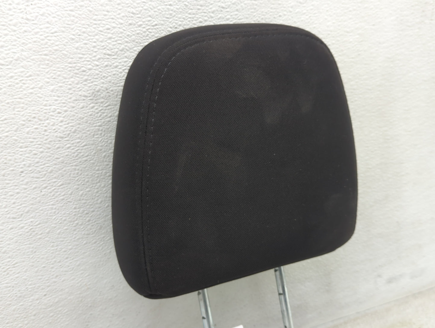 2013 Dodge Journey Headrest Head Rest Rear Center Seat Fits OEM Used Auto Parts - Oemusedautoparts1.com