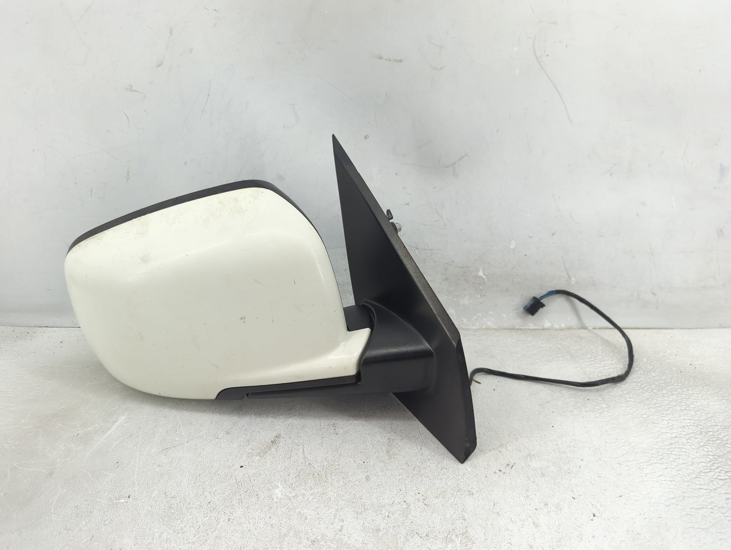 2013 Dodge Journey Passenger Side View Mirror - Right Door Mirror OEM Used - Oemusedautoparts1.com