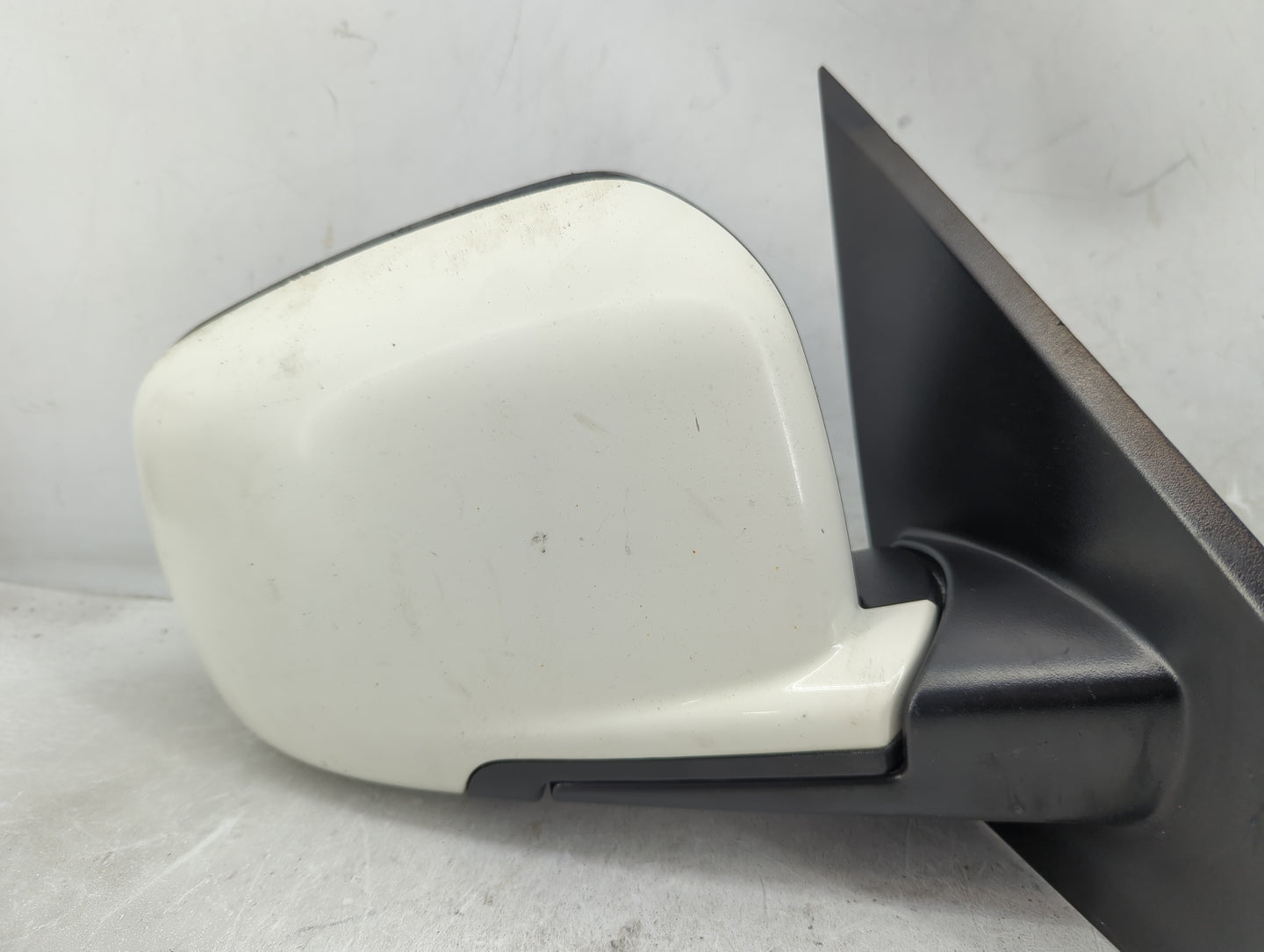 2013 Dodge Journey Passenger Side View Mirror - Right Door Mirror OEM Used - Oemusedautoparts1.com