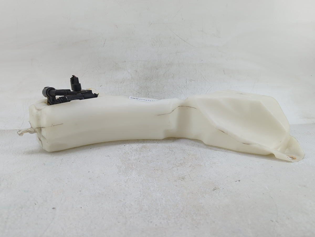 2013 Dodge Journey Windshield Washer Fluid Reservoir Bottle 1425552 - Oemusedautoparts1.com