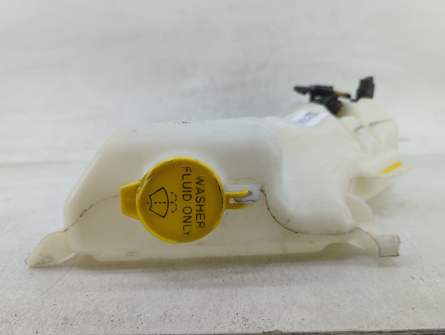 2013 Dodge Journey Windshield Washer Fluid Reservoir Bottle Oem - Oemusedautoparts1.com