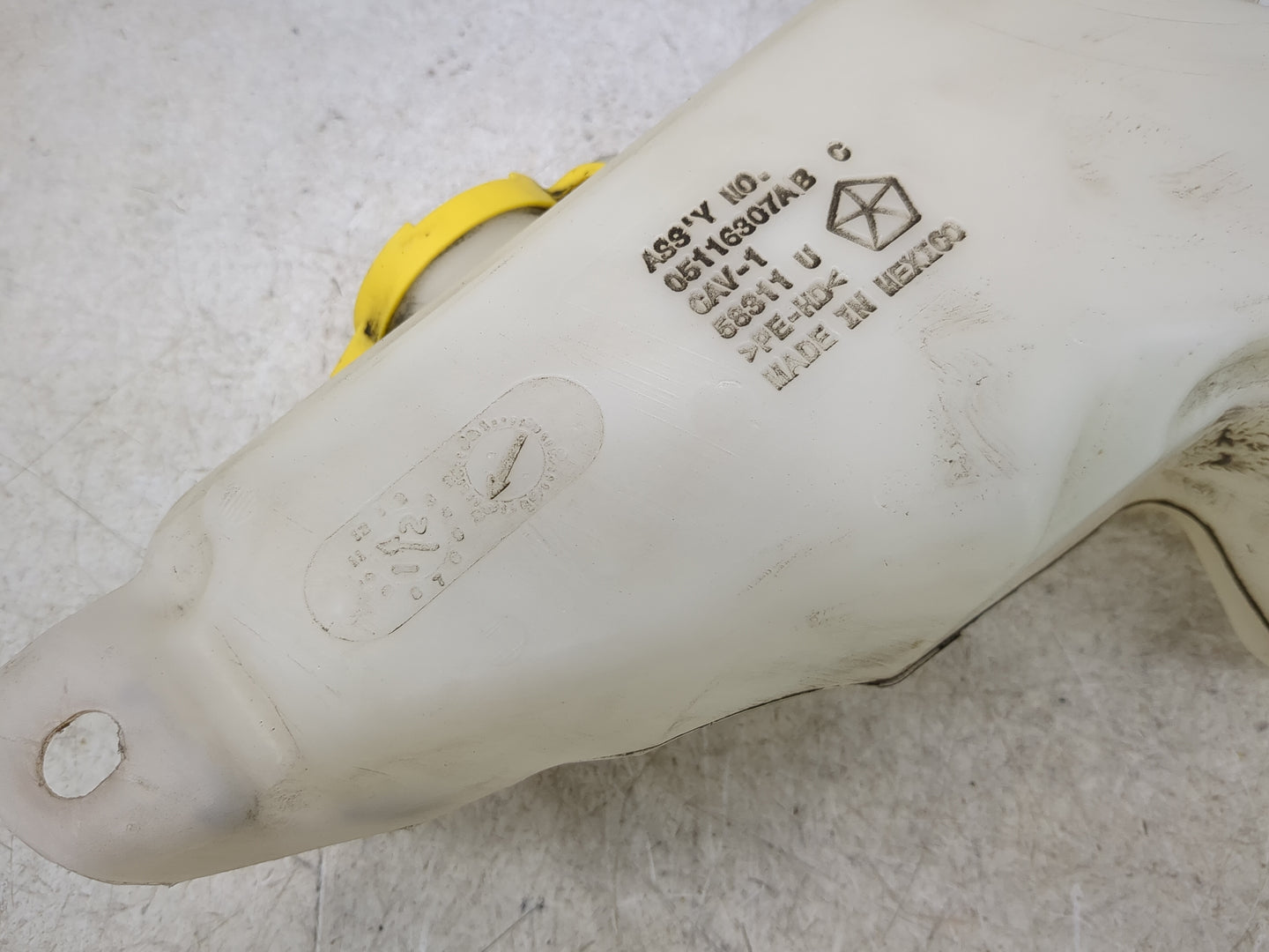 2013 Dodge Journey Windshield Washer Fluid Reservoir Bottle Oem - Oemusedautoparts1.com