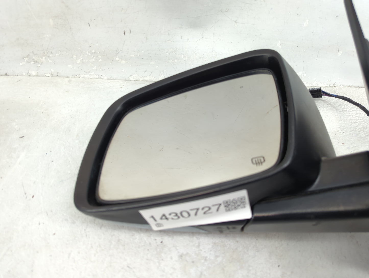 2013 Dodge Journey Passenger Side View Mirror - Right Door Mirror OEM Used - Oemusedautoparts1.com