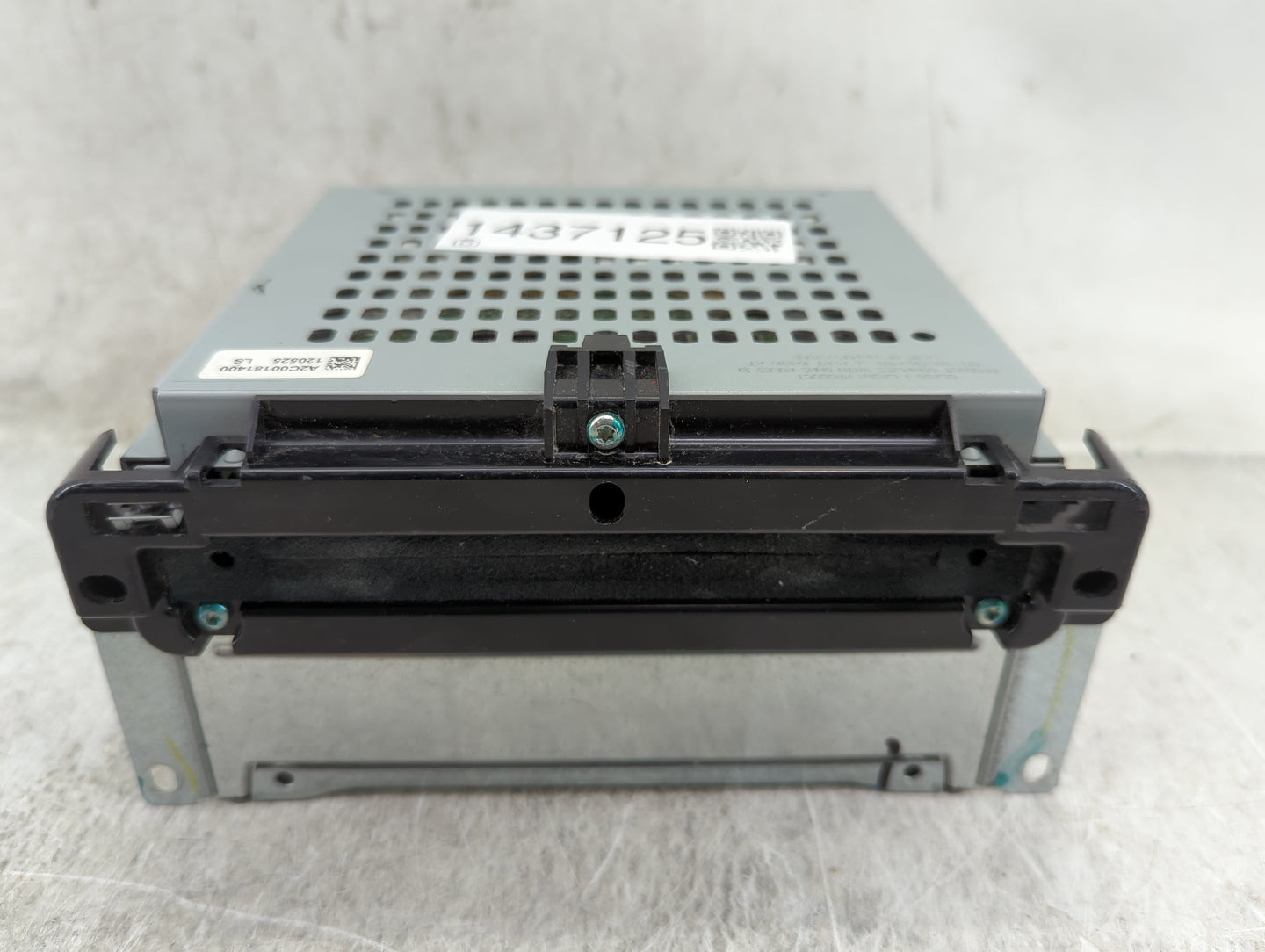 2013 Dodge Journey Radio AM FM Cd Player Receiver Replacement P/N:P05091919AA Fits OEM Used Auto Parts - Oemusedautoparts1.c