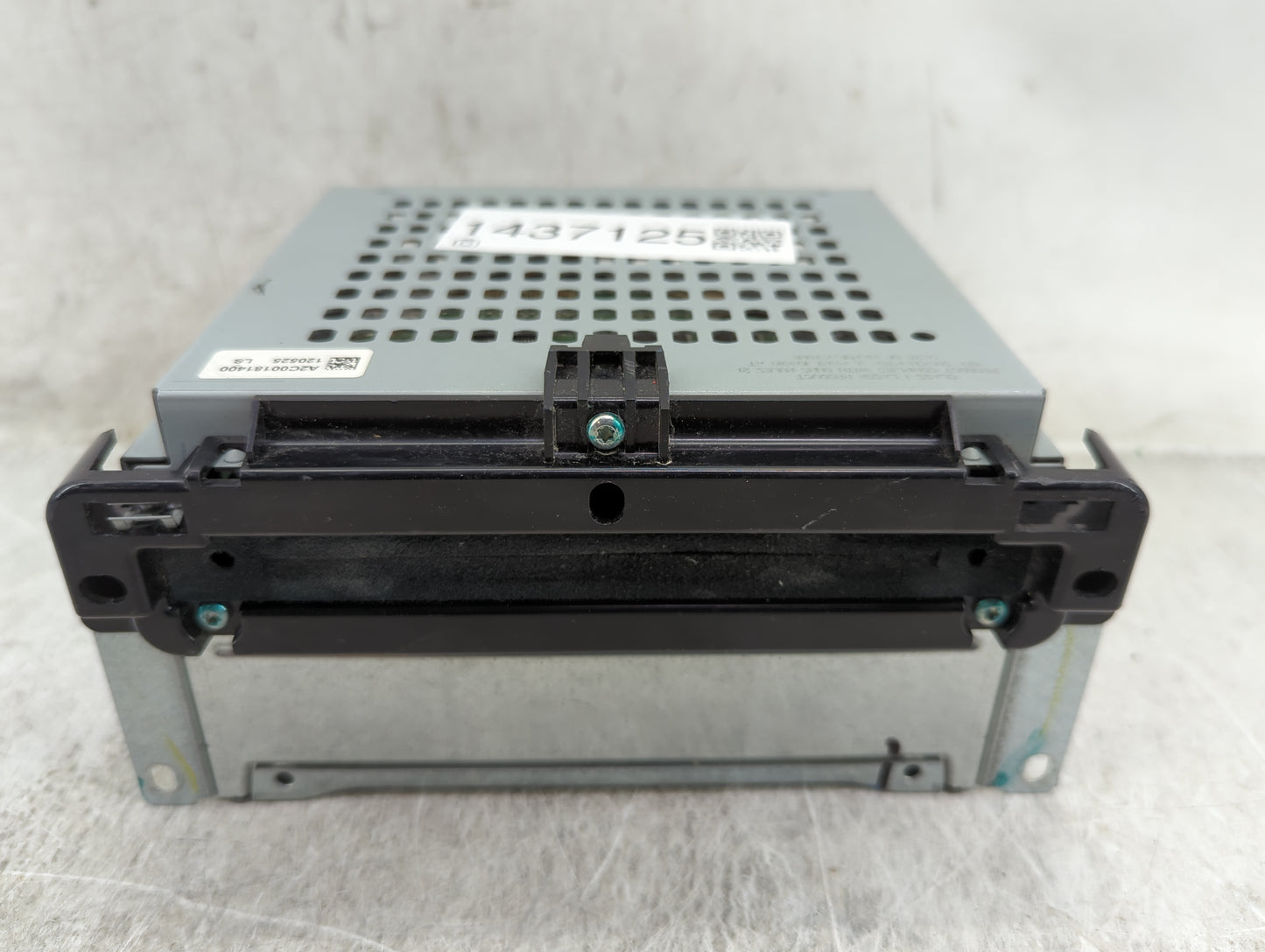 2013 Dodge Journey Radio AM FM Cd Player Receiver Replacement P/N:P05091919AA Fits OEM Used Auto Parts - Oemusedautoparts1.c