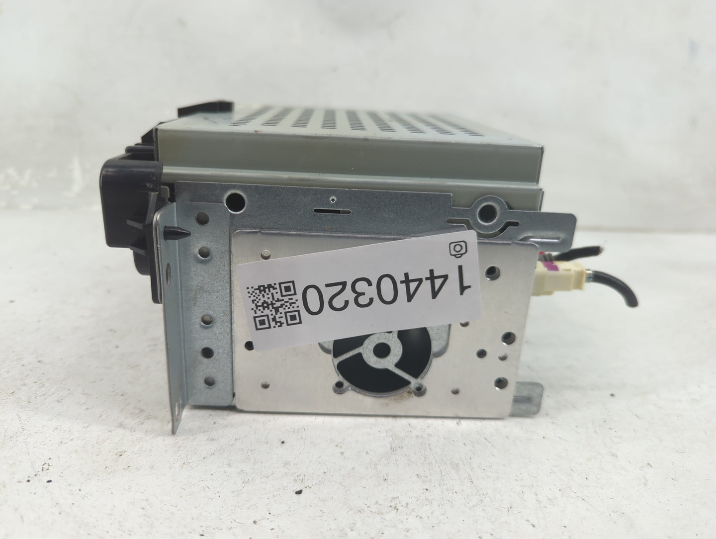 2018-2020 Dodge Journey Radio AM FM Cd Player Receiver Replacement P/N:P05091920AB Fits Fits 2018 2019 2020 OEM Used Auto Pa