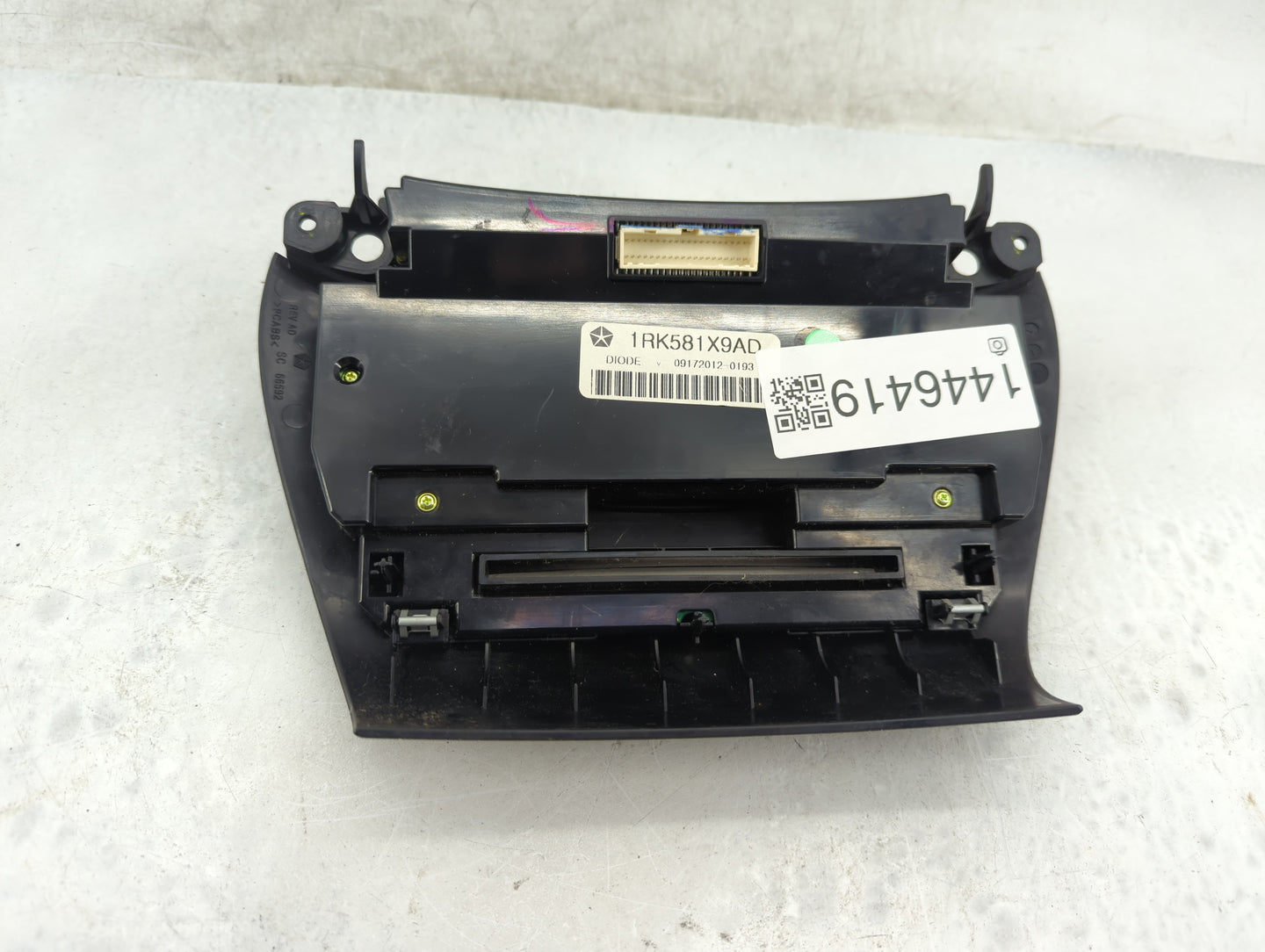 2011-2017 Dodge Journey Climate Control Module Temperature AC/Heater Replacement P/N:1RK581X9AD Fits OEM Used Auto Parts - O