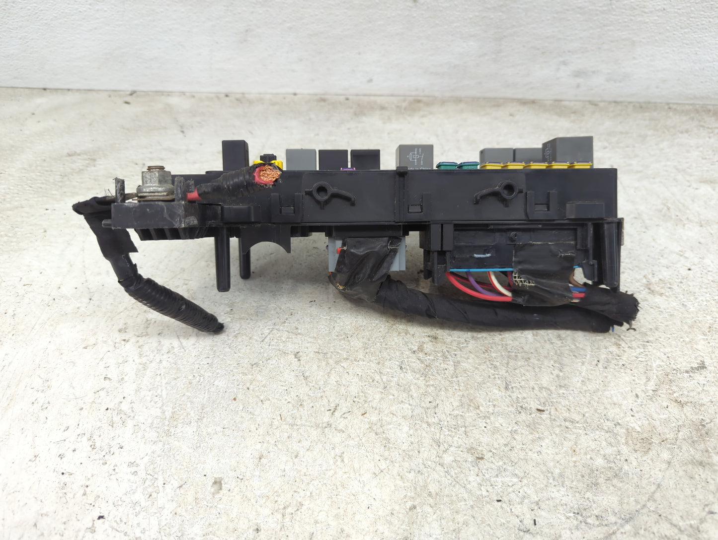 2012-2019 Dodge Journey Fusebox Fuse Box Relay Module Tipm P68143314ad - Oemusedautoparts1.com