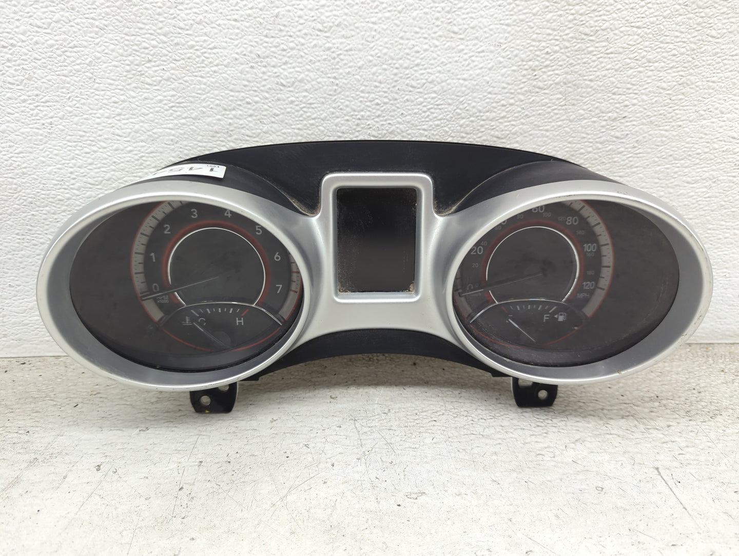 2013 Dodge Journey Speedometer Instrument Cluster Gauges - Oemusedautoparts1.com