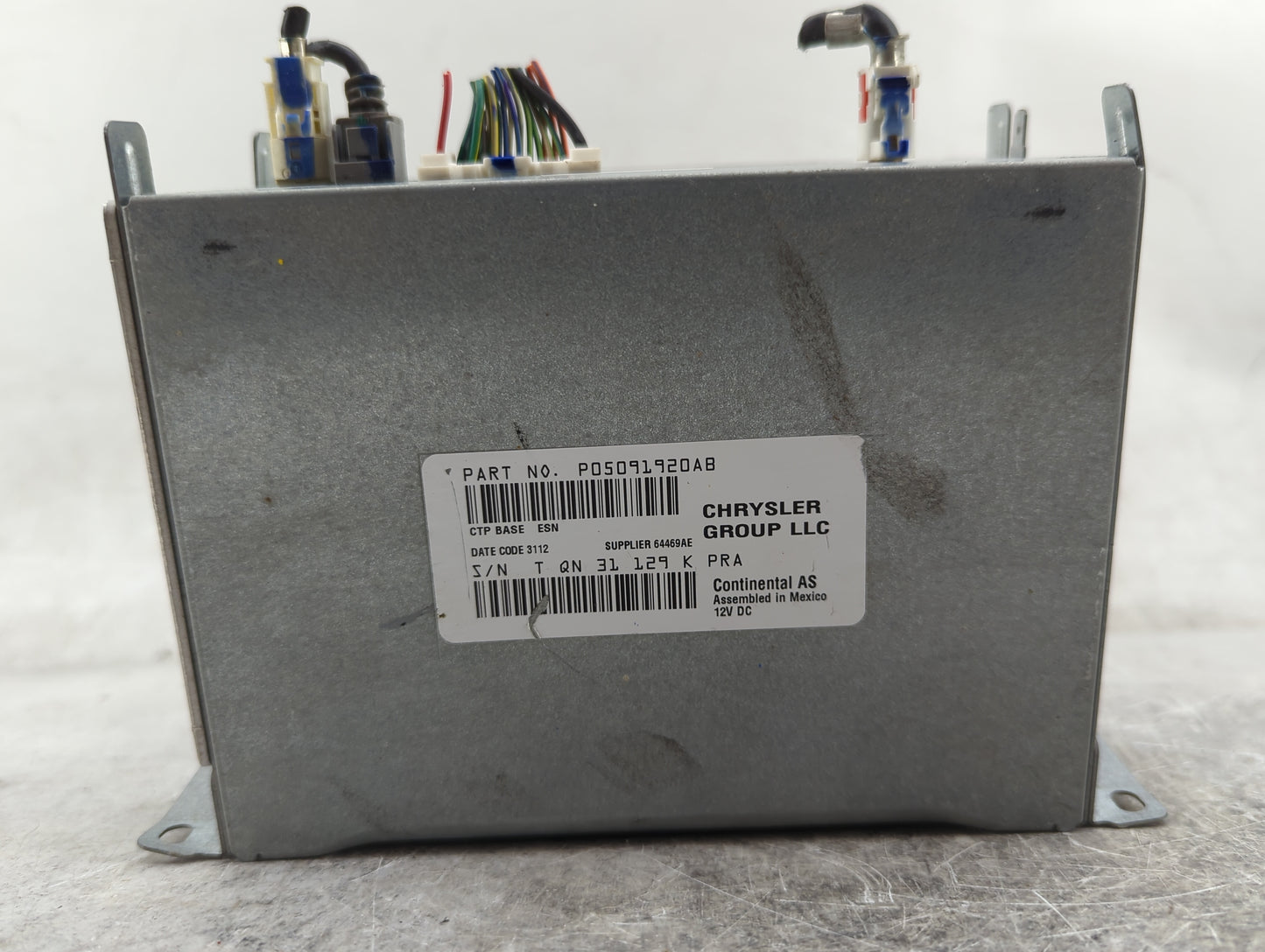 2013 Dodge Journey Radio AM FM Cd Player Receiver Replacement P/N:P05091920AB Fits OEM Used Auto Parts - Oemusedautoparts1.c