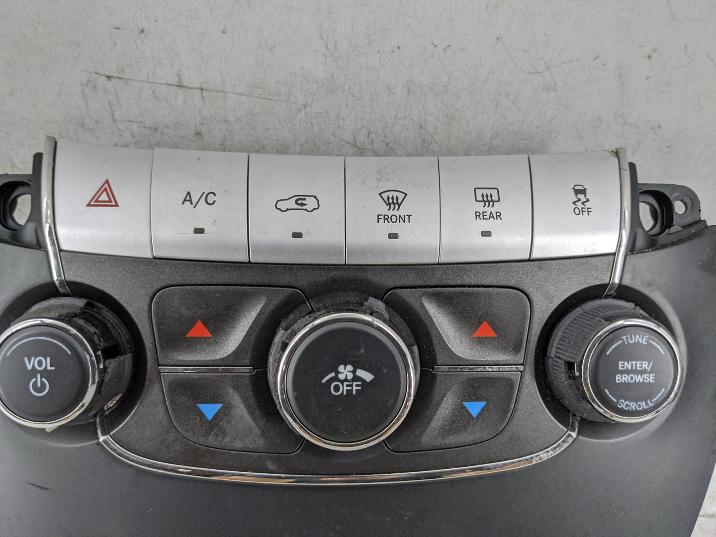 2013 Dodge Journey Climate Control Module Temperature AC/Heater Replacement P/N:1RK581X9AD Fits OEM Used Auto Parts - Oemuse