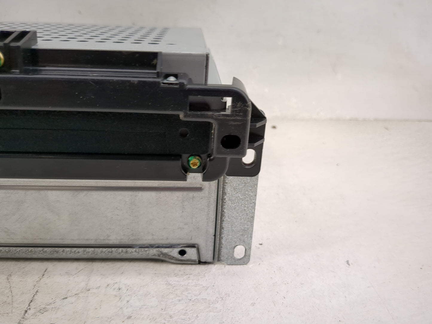 2018-2020 Dodge Journey Radio AM FM Cd Player Receiver Replacement P/N:P68209665AD 64469AE Fits Fits 2018 2019 2020 OEM Used