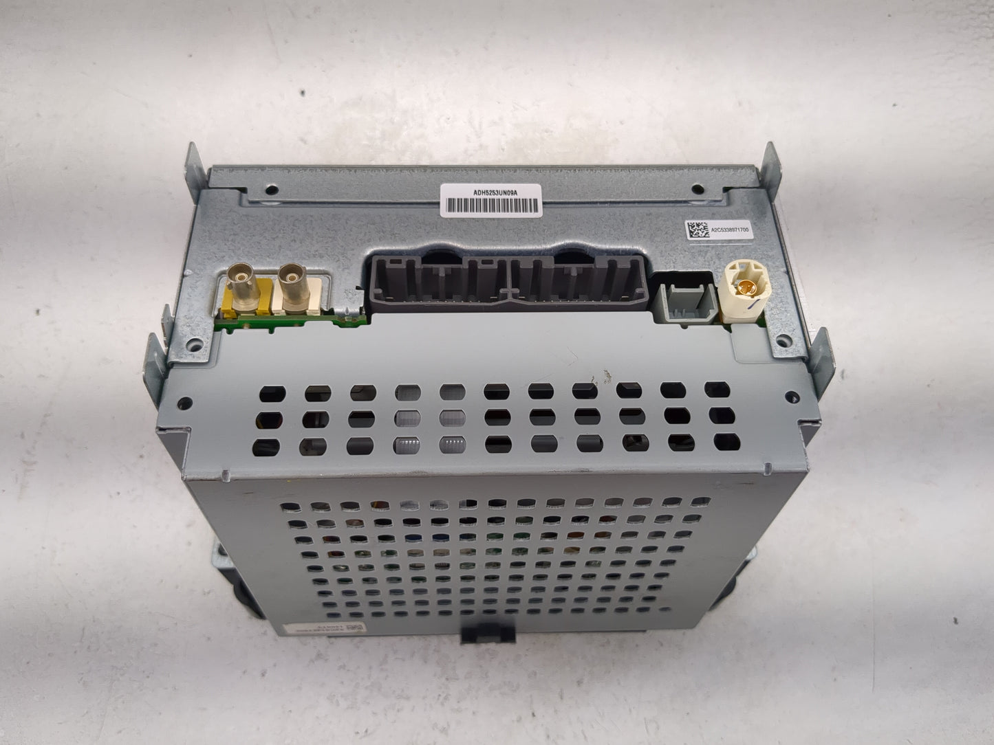 2018-2020 Dodge Journey Radio AM FM Cd Player Receiver Replacement P/N:P68209665AD 64469AE Fits Fits 2018 2019 2020 OEM Used