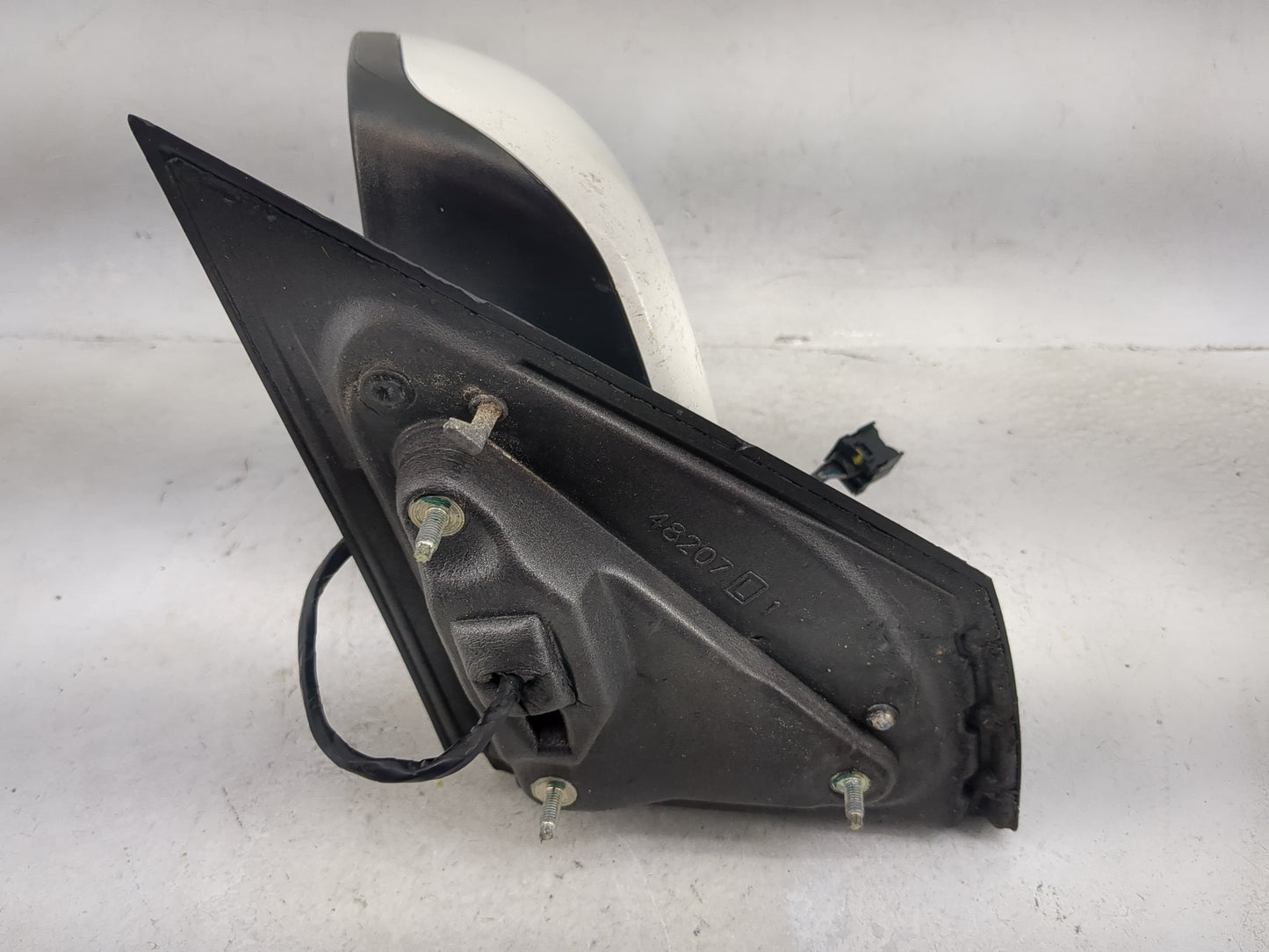 2013 Dodge Journey Driver Side View Mirror - Left Door Mirror OEM Used - Oemusedautoparts1.com