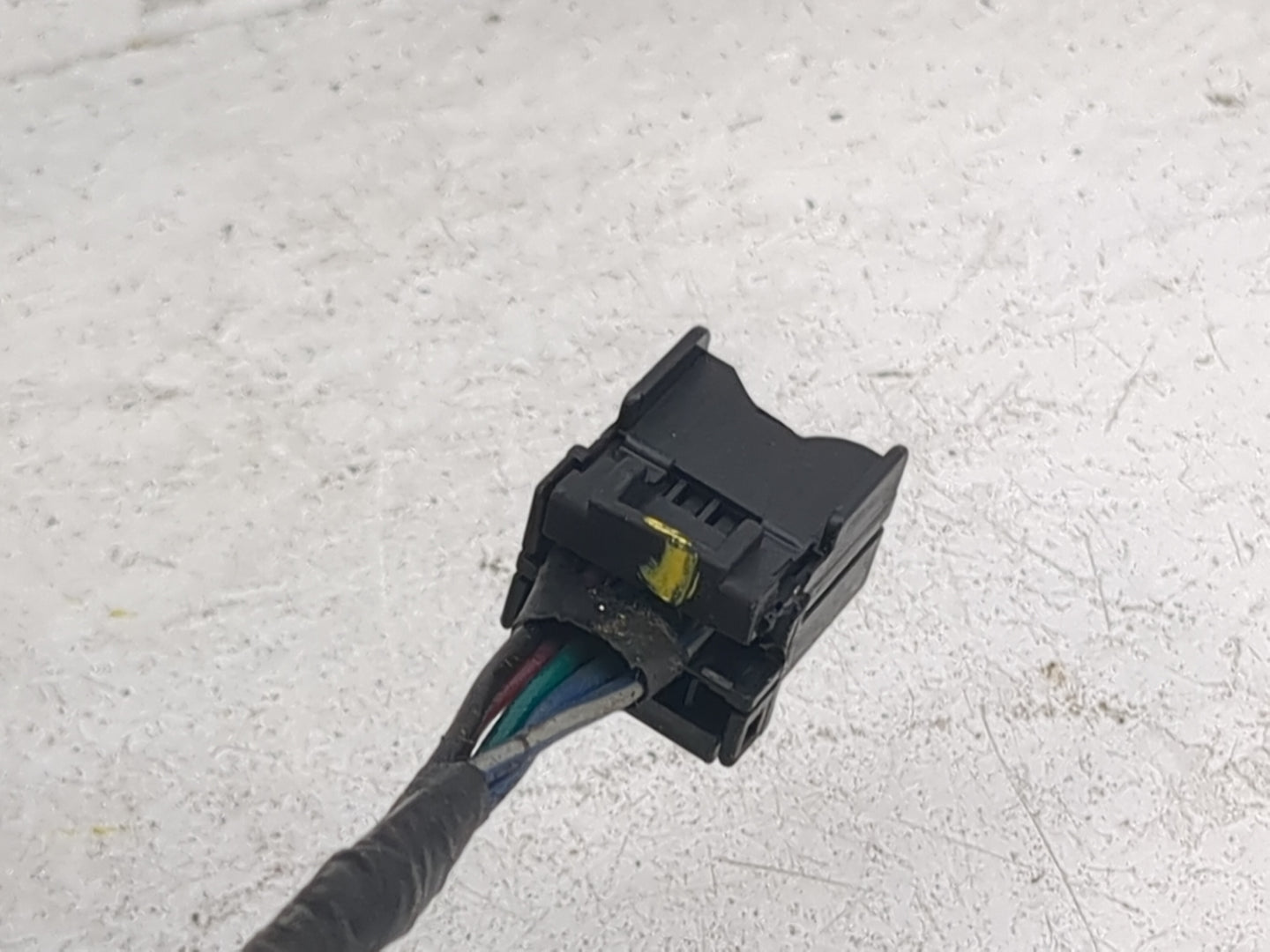 2013 Dodge Journey Driver Side View Mirror - Left Door Mirror OEM Used - Oemusedautoparts1.com