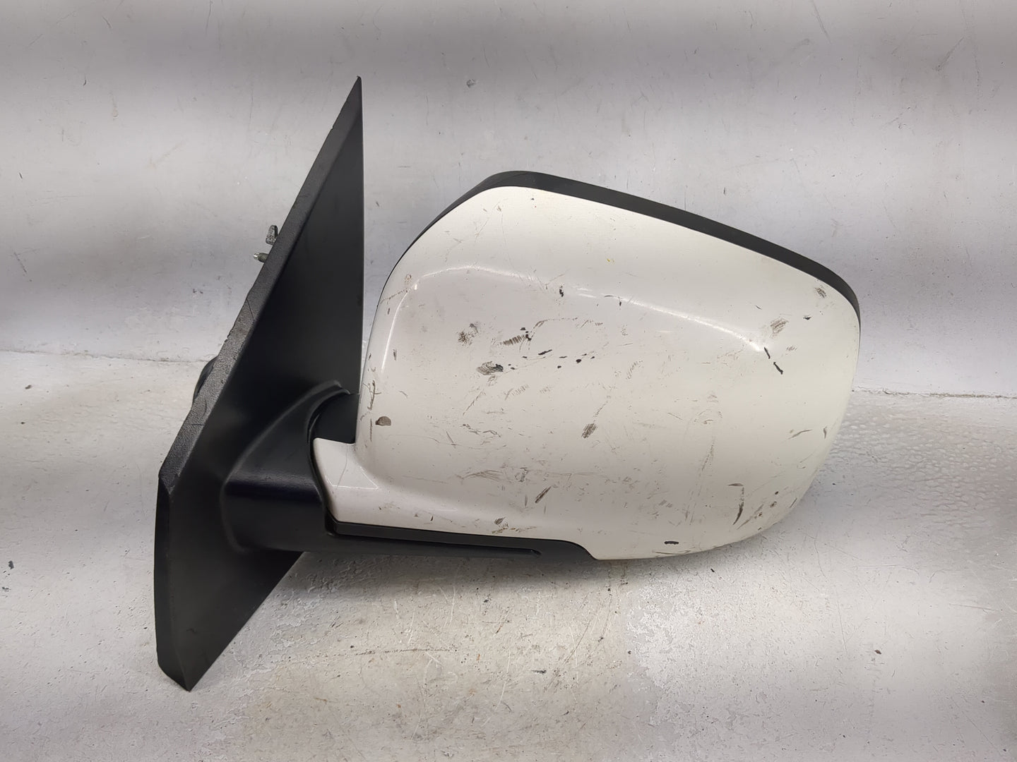 2013 Dodge Journey Driver Side View Mirror - Left Door Mirror OEM Used - Oemusedautoparts1.com