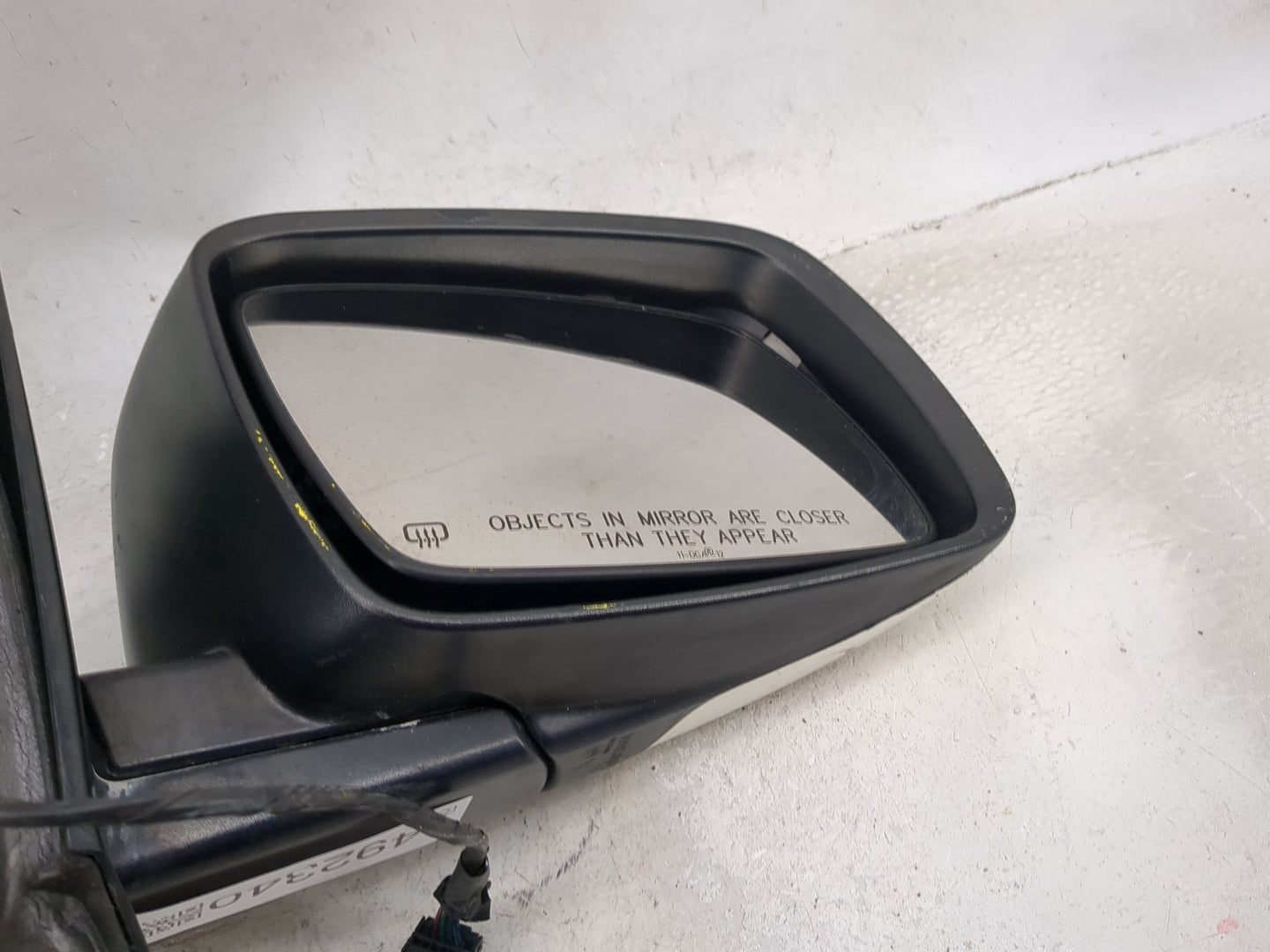 2013 Dodge Journey Passenger Side View Mirror - Right Door Mirror OEM Used - Oemusedautoparts1.com
