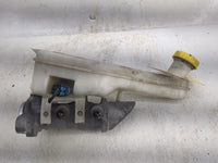 2013 Dodge Journey Brake Master Cylinder 1498344 - Oemusedautoparts1.com