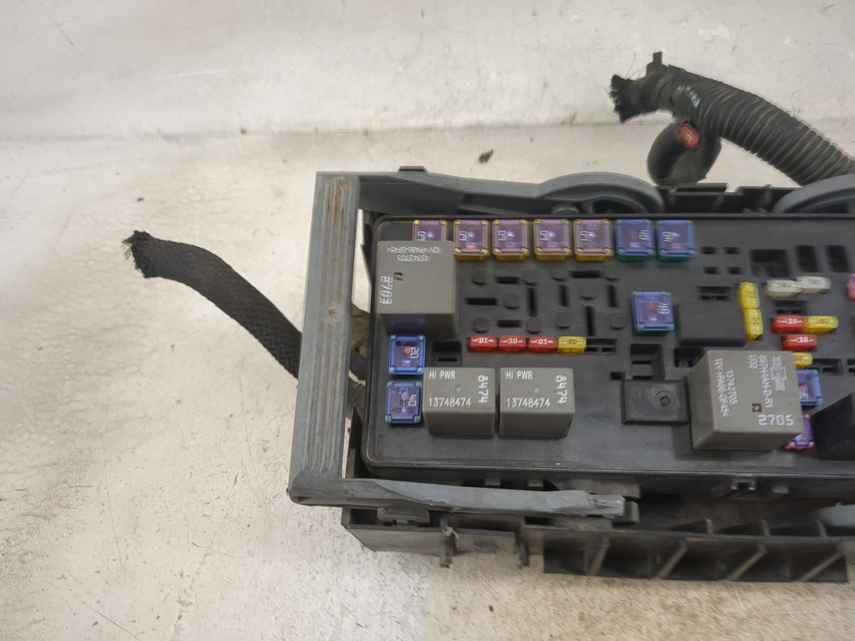 2012-2019 Dodge Journey Fusebox Fuse Box Relay Module Tipm 68143314ad - Oemusedautoparts1.com