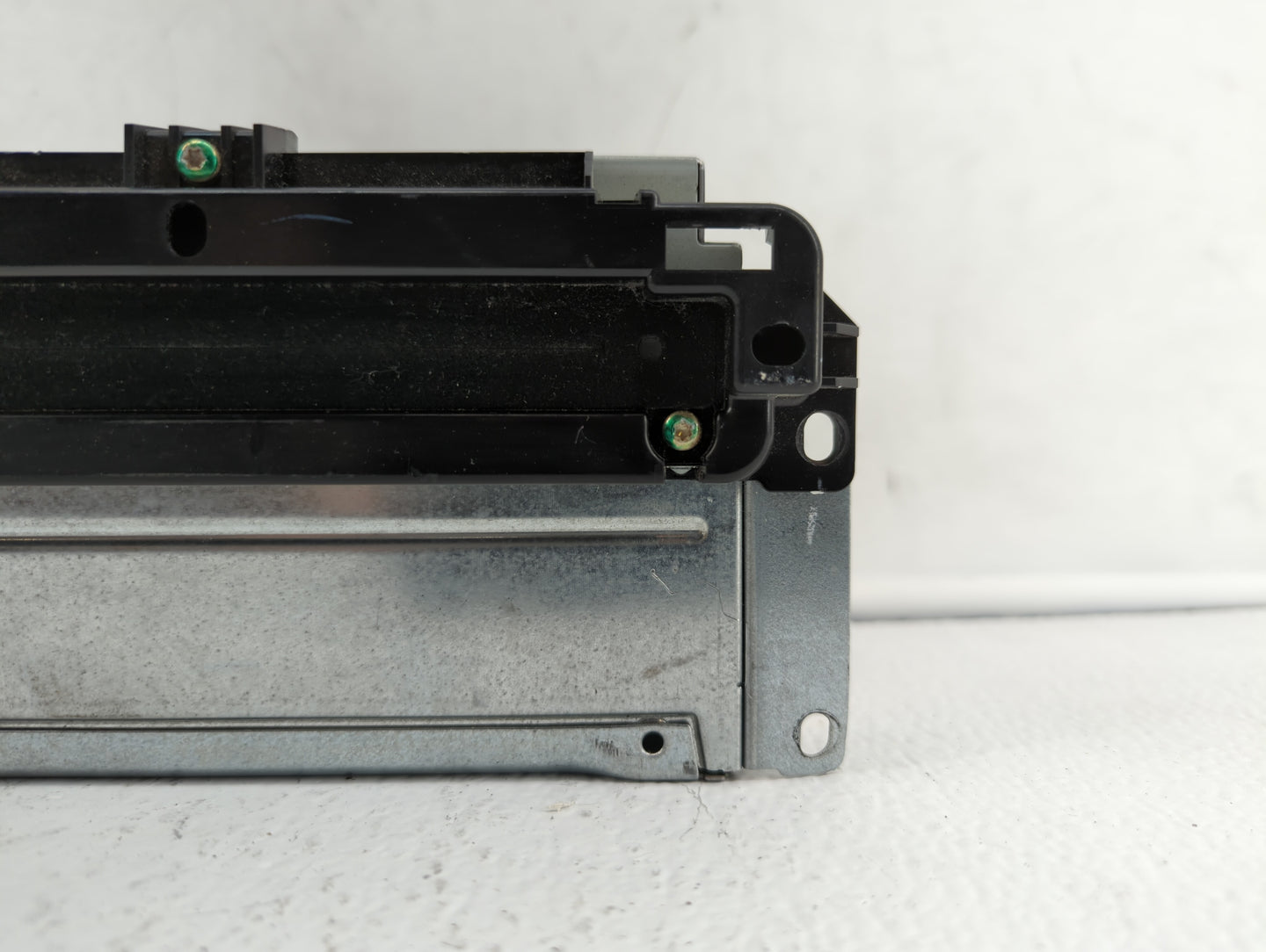 2013 Dodge Journey Radio AM FM Cd Player Receiver Replacement P/N:P05091920AB Fits OEM Used Auto Parts - Oemusedautoparts1.c