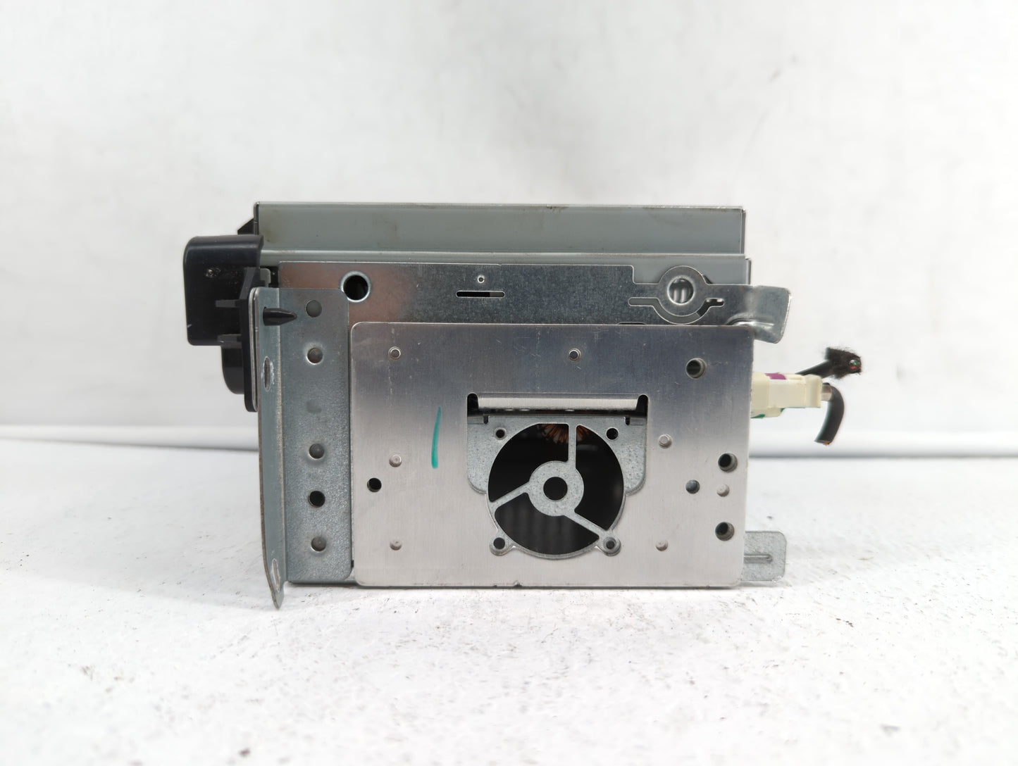 2013 Dodge Journey Radio AM FM Cd Player Receiver Replacement P/N:P05091920AB Fits OEM Used Auto Parts - Oemusedautoparts1.c