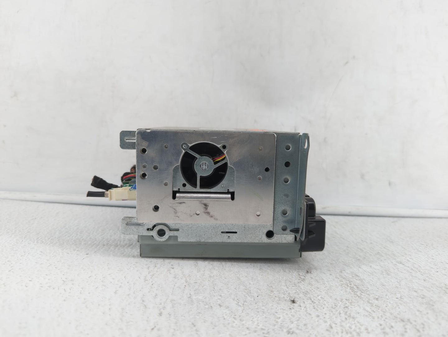 2013-2013 Dodge Journey Am Fm Cd Player Radio Receiver - Oemusedautoparts1.com