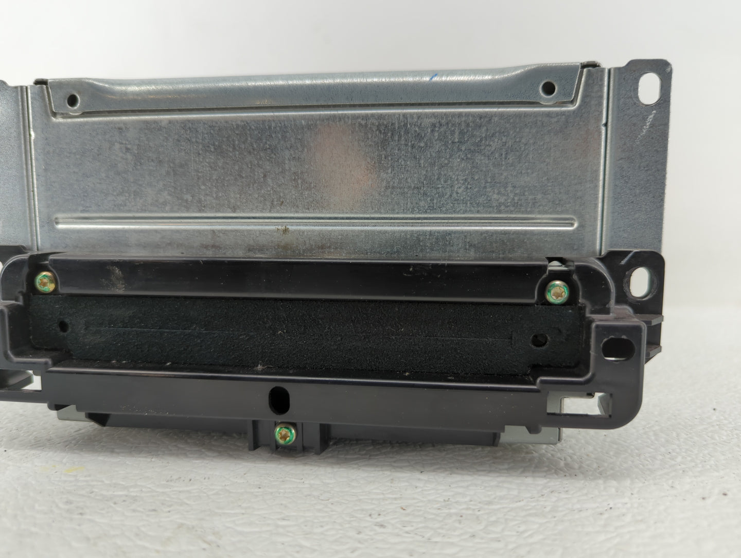 2013-2013 Dodge Journey Am Fm Cd Player Radio Receiver - Oemusedautoparts1.com