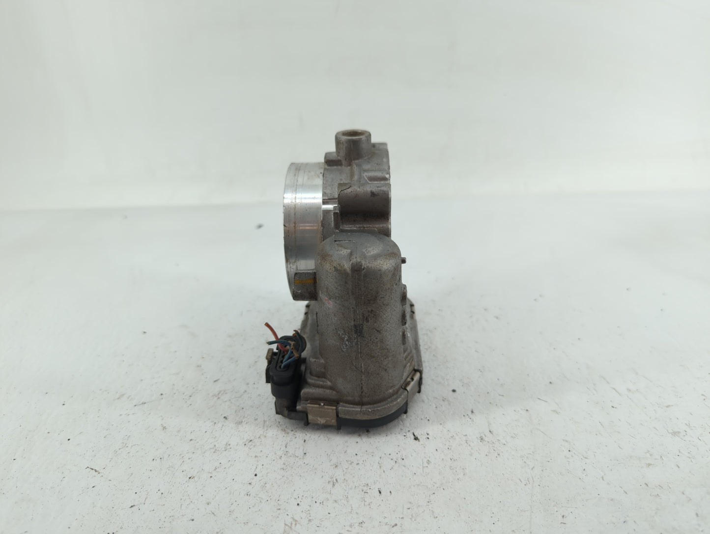 2011-2019 Dodge Journey Throttle Body P/N:05184349AE 05184349AC Fits OEM Used Auto Parts - Oemusedautoparts1.com