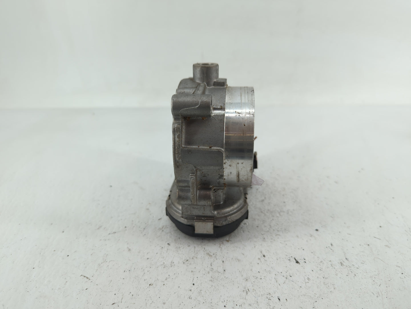 2011-2019 Dodge Journey Throttle Body P/N:05184349AE 05184349AC Fits OEM Used Auto Parts - Oemusedautoparts1.com